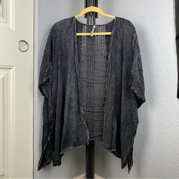 Mona B - Women’s Kimono - Picture 1 of 12